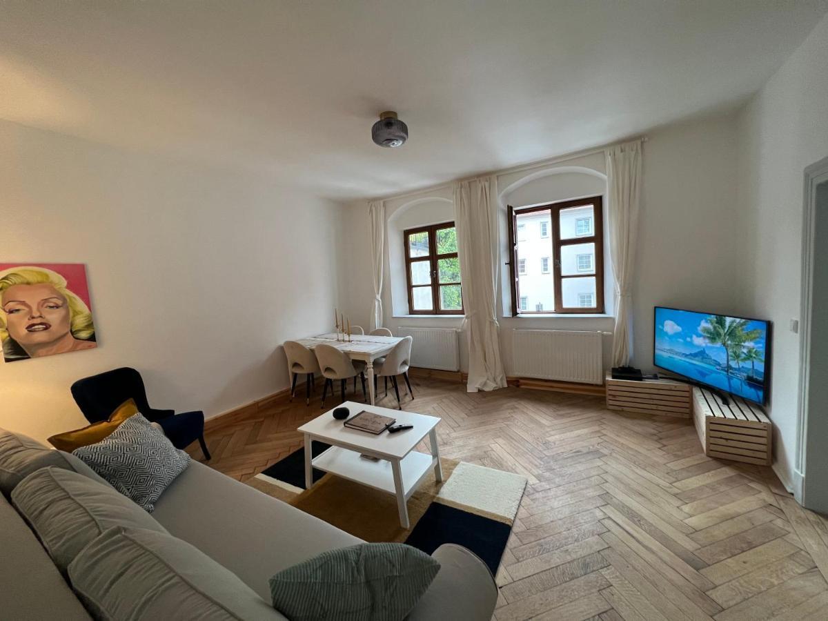 Liboria I Als Gruppe Im Denkmal Augsburgs Apartamento Exterior foto